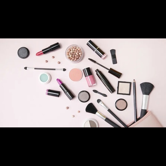 NWT 5 item beauty mystery box lot set - Picture 4 of 5